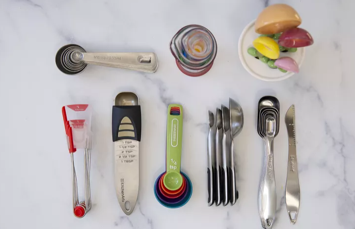 8 Must-Have Measuring Cups & Spoons