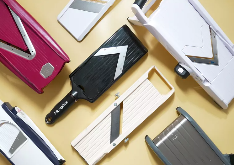  6 Useful Mandolines That Make Slicing Easy