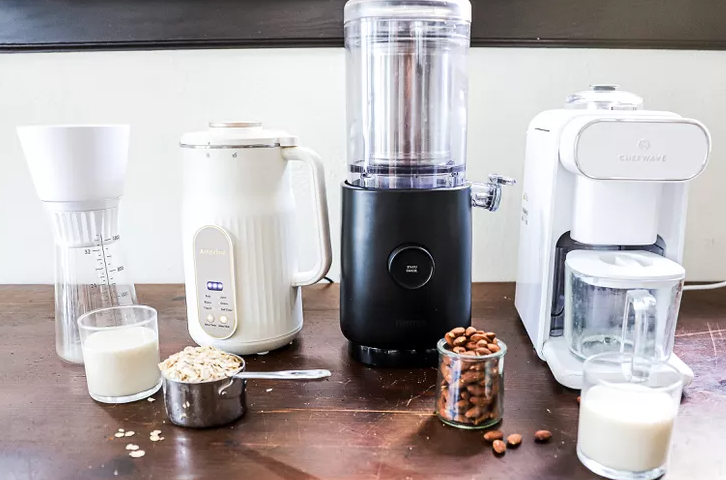 Top 6 Nut Milk Makers for Dairy-Free Drinks